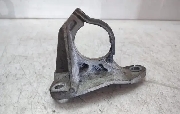 Nissan Qashqai Driveshaft support bearing 6700371715