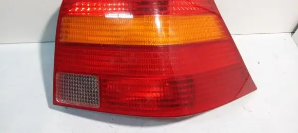 Volkswagen Golf IV Rear/tail lights 1J6945096R 67736981
