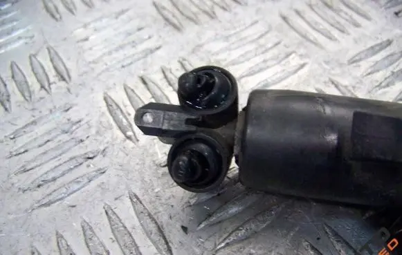 Jaguar X-Type Headlight washer pump 