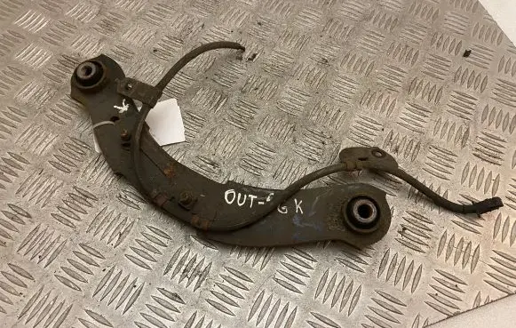 Mitsubishi Outlander Rear control arm