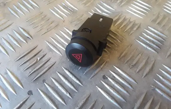 KIA Sorento Hazard light switch 937303E000 864W0140
