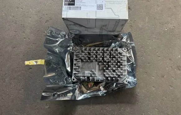 Mercedes-Benz CLA C118 X118 LED ballast control module A2479002213
