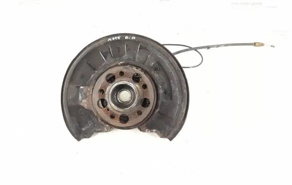 Mercedes-Benz C W204 Rear wheel hub 2043503208 A2043503208