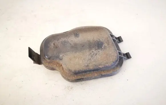 Volvo S70 V70 V70 XC Headlight/headlamp dust cover 9169525