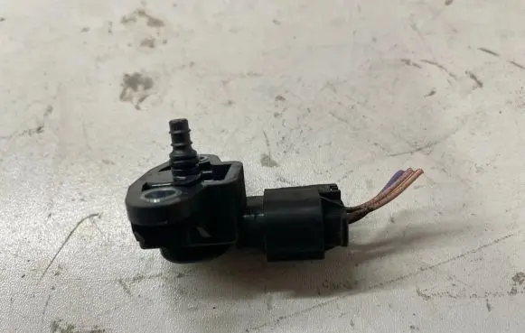 Mercedes-Benz S W221 Air pressure sensor A0051535028 0041533028 0041533228
