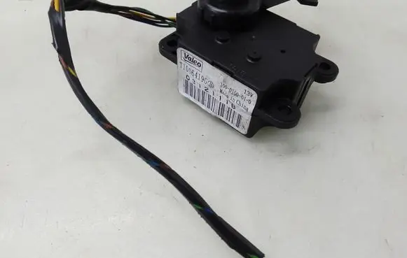 Peugeot 308 Air flap motor/actuator T1000214A