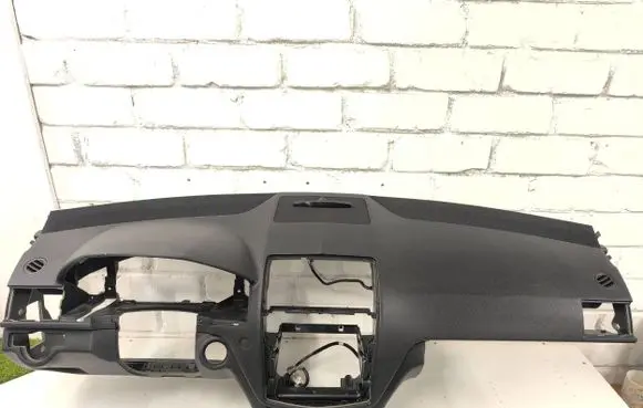 Mercedes-Benz C W204 Dashboard A2041257627