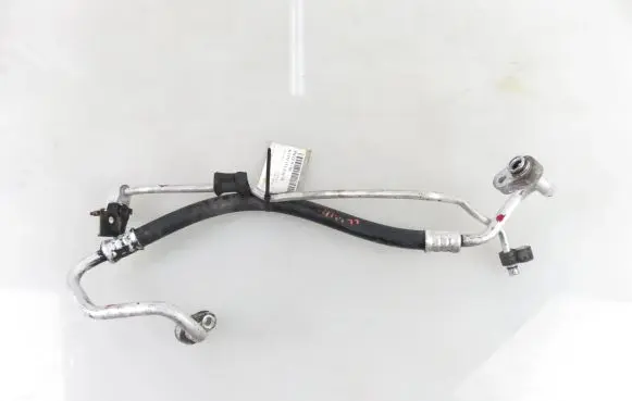 Toyota Urban Cruiser (XP110) Air conditioning (A/C) pipe/hose