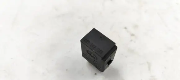 Mercedes-Benz C W203 Other relay 4RA00781300
