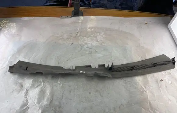 Radiator trim