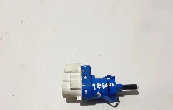 Tesla Model S Brake pedal sensor switch 1005124