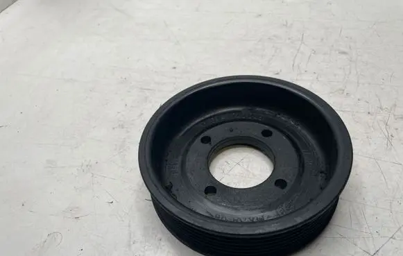 BMW 7 E38 Water pump pulley 1742045