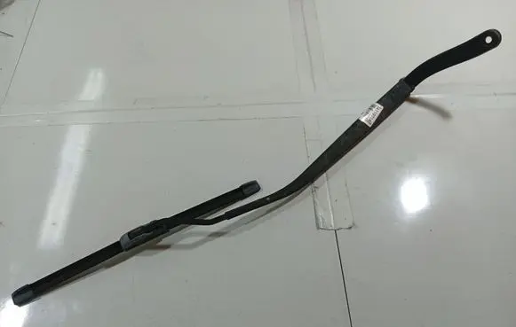Opel Astra F Front wiper blade arm 