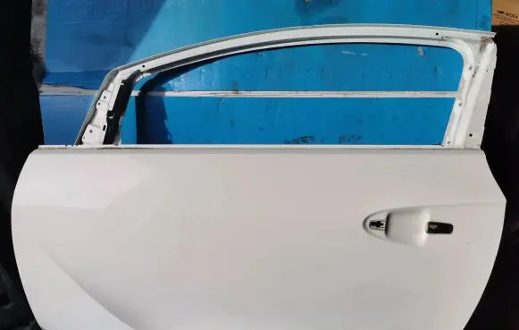 Door (2 Door Coupe)
