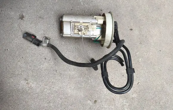 Jeep Grand Cherokee (WJ) Fuel level sensor 52100208AC 19224B F002KF0018