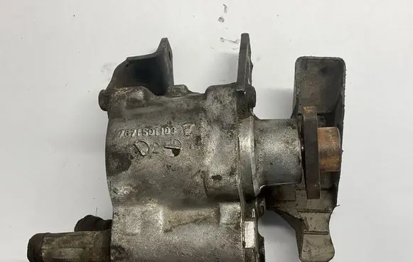Audi 80 90 B2 Power steering pump 7671501103