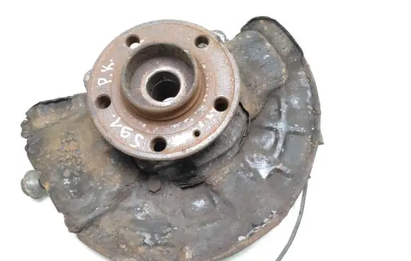 Volvo XC70 Front wheel hub spindle knuckle 9461943