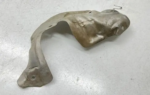 Nissan Juke I F15 Exhaust heat shield 208501KC0A