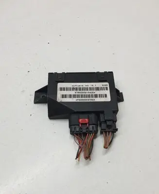 Chrysler Voyager Tailgate/trunk control unit/module P04686687AQ TRH28561643D