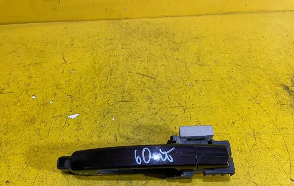 Nissan Qashqai Front door exterior handle