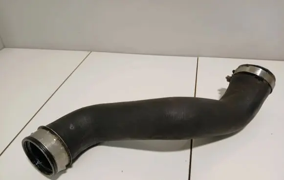 Audi A4 S4 B7 8E 8H Intercooler hose/pipe 8e0145737f