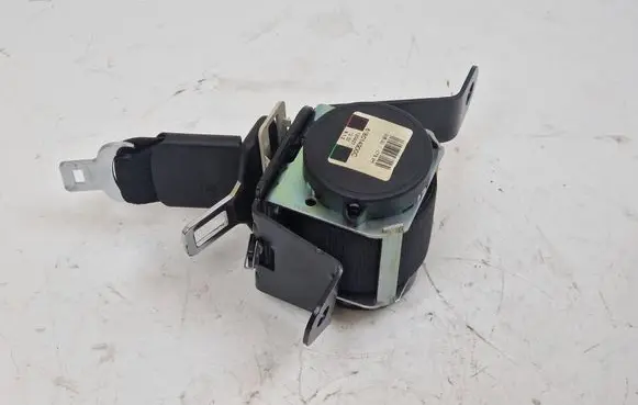 Mini Cooper Countryman R60 Middle seatbelt (rear) 618014900C 120927
