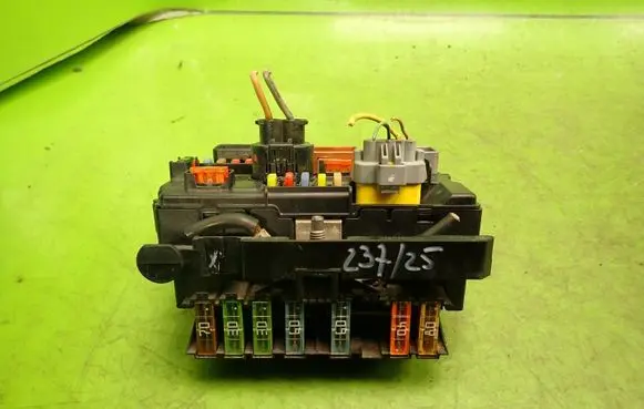 Citroen C3 BSM Control unit 9667199680