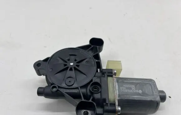 Cupra Leon Front door window regulator motor 5Q0959801C 16022024