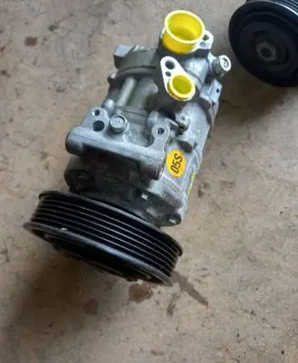 Audi A5 Air conditioning (A/C) compressor (pump) 8W0816803J