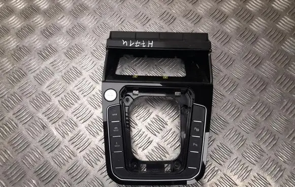Volkswagen PASSAT B8 Panel trim 3G1864263E