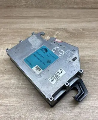 Volkswagen Golf III ABS control unit/module 1H0907379B 10094103134