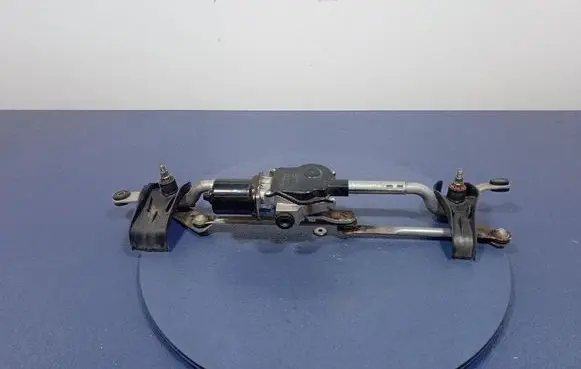 Mazda 3 II Front wiper linkage and motor 