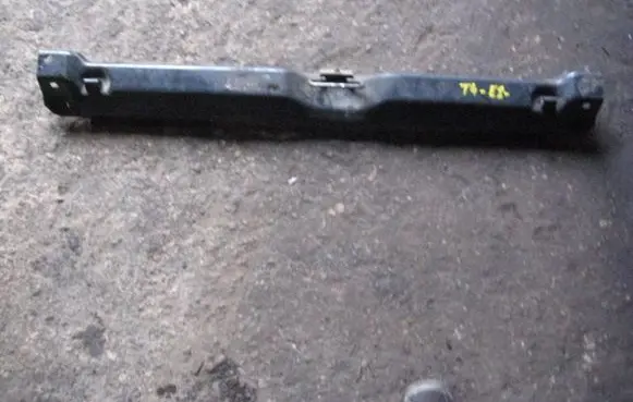 Volkswagen Transporter - Caravelle T4 Bottom radiator support slam panel 24D