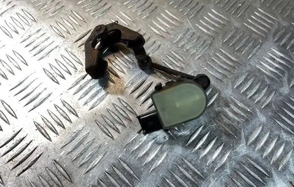 Headlight/headlamp level sensor