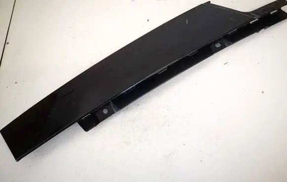 Opel Crossland X Front door glass trim molding 39123010