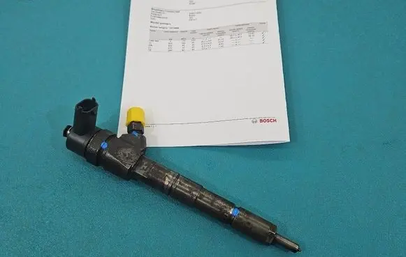 Opel Vectra C Fuel injector 0445110243 IMPRK1512565