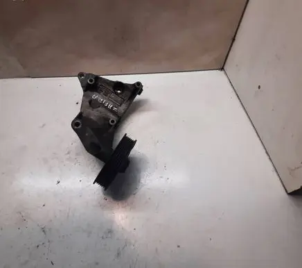 Opel Zafira A A/C compressor mount bracket 9202480