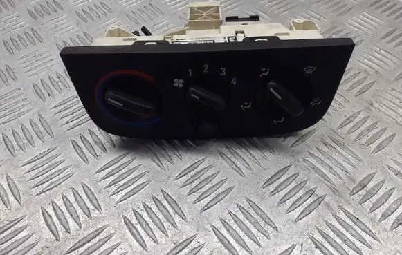 Opel Corsa C Interior fan control switch 