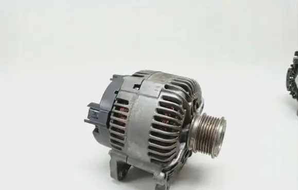 Volkswagen PASSAT B6 Generator/alternator 03G903016A