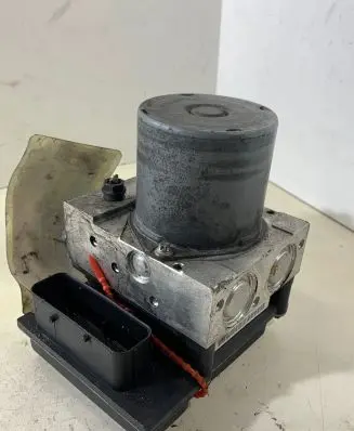 BMW 5 E60 E61 ABS Pump 6769703 34516769703