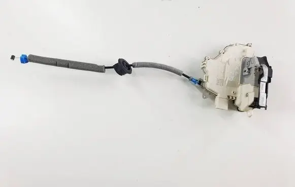 Audi Q2 - Rear door lock 4g0839015e