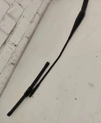 Ford Focus Front wiper blade arm 4M5117526CD