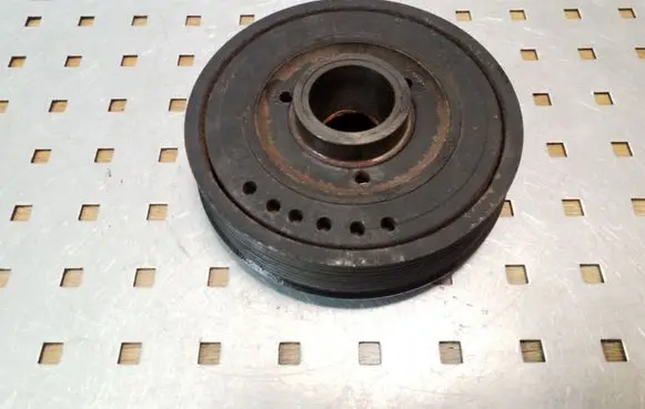 Jeep Grand Cherokee (WJ) Crankshaft pulley