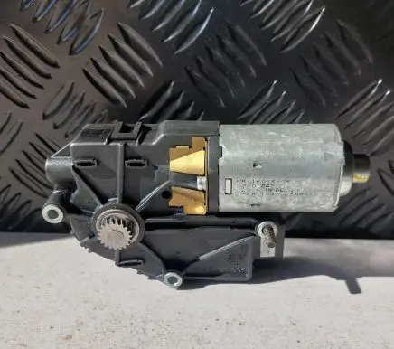 Peugeot 407 Folding roof motor 2213718