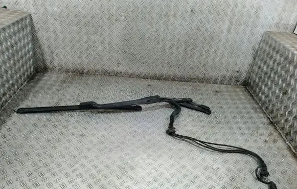 Mercedes-Benz S W222 Front wiper blade arm A2228200640