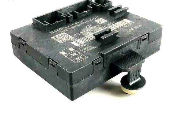 Audi A3 S3 8V Door control unit/module 5Q0959595E