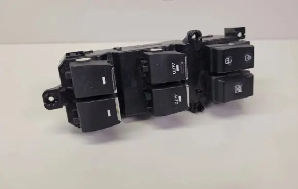 Hyundai Tucson TL Electric window control switch 93570D3500