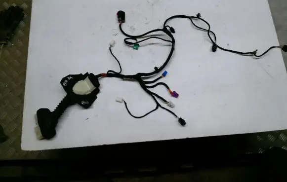 Jeep Grand Cherokee Front door wiring loom P68251720AB