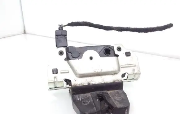 Saab 9-5 Tailgate/trunk/boot lock/catch/latch 13188852