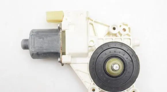 BMW Z4 E89 Rear door window regulator motor 0130822424